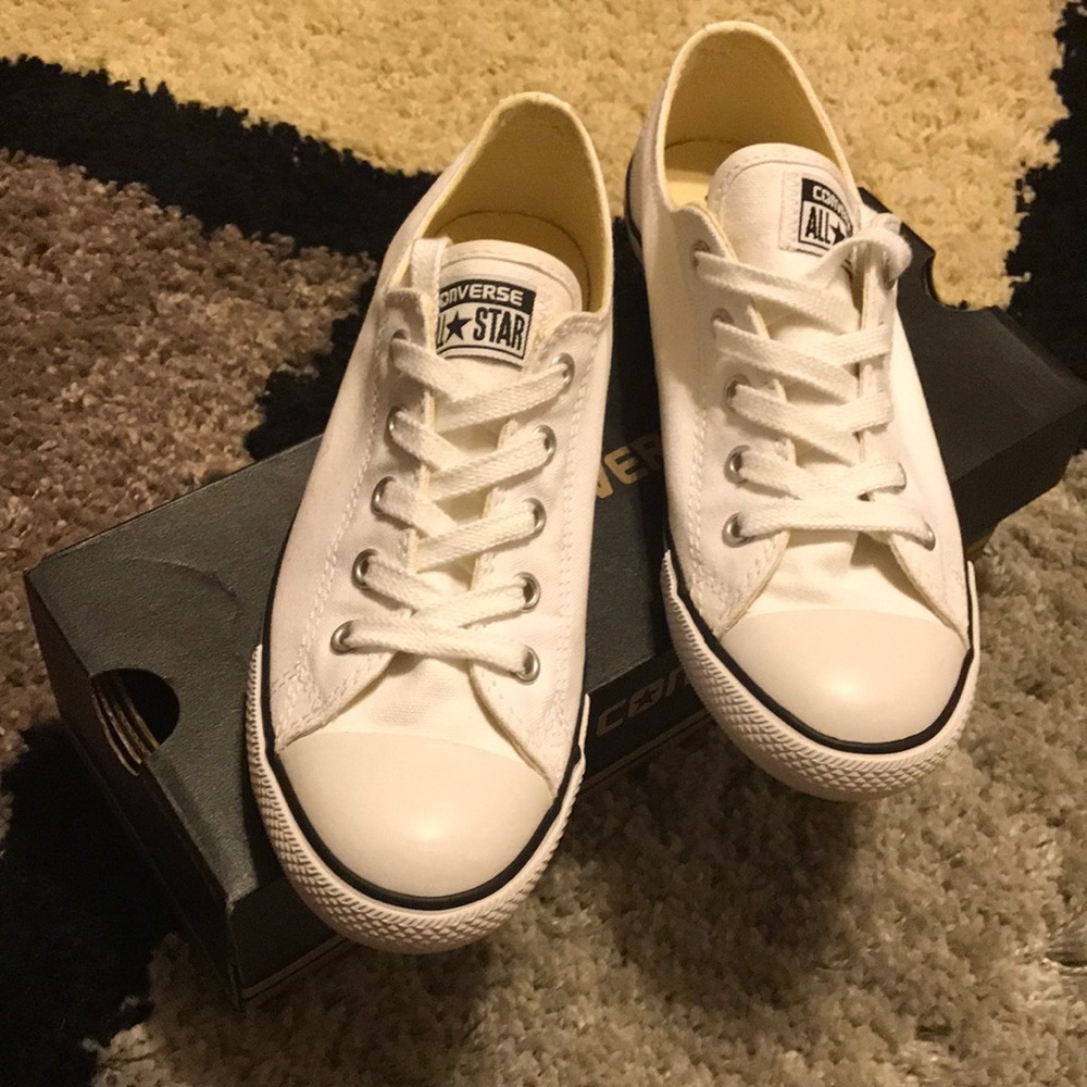 Women’s converse shoes size 6.5